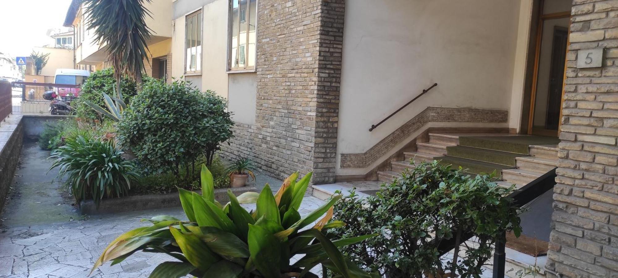 Ferienwohnung Urban Center 1 Easy Parking Near Tram Florenz Exterior foto